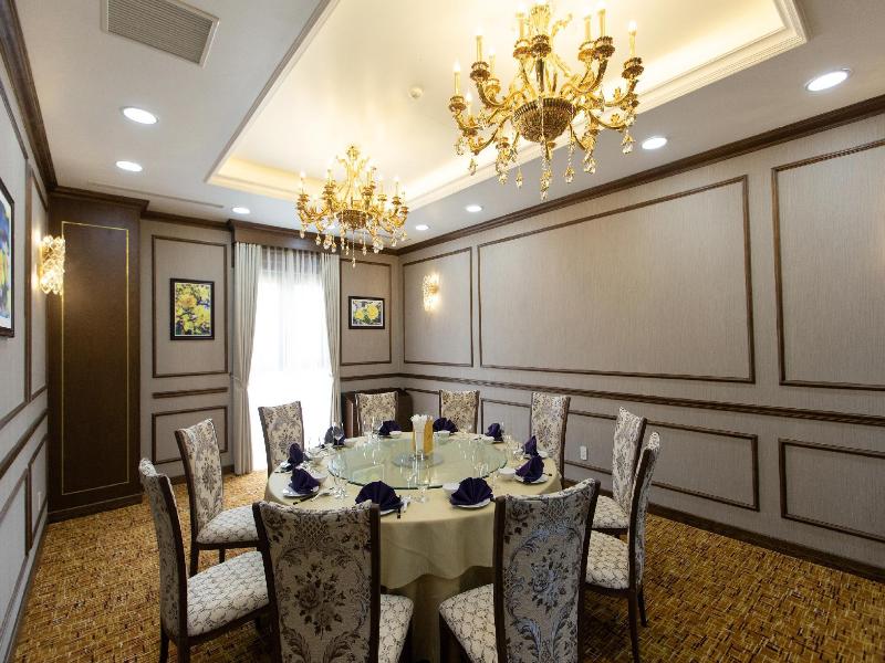 Duc Huy Grand Hotel And Spa image