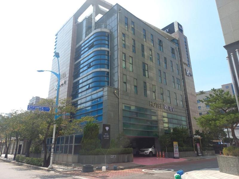 G Tourist Hotel Wolmido image