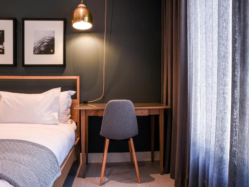 Mint Hotel Sandhurst image