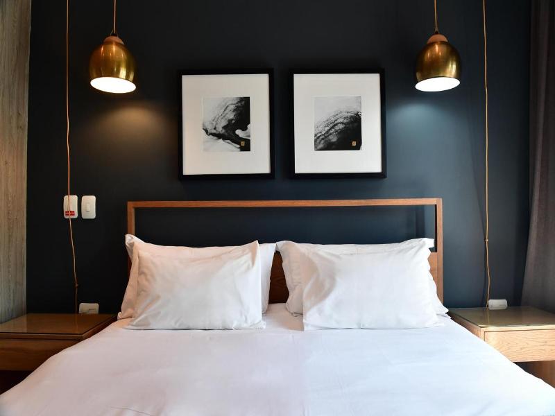 Mint Hotel Sandhurst image