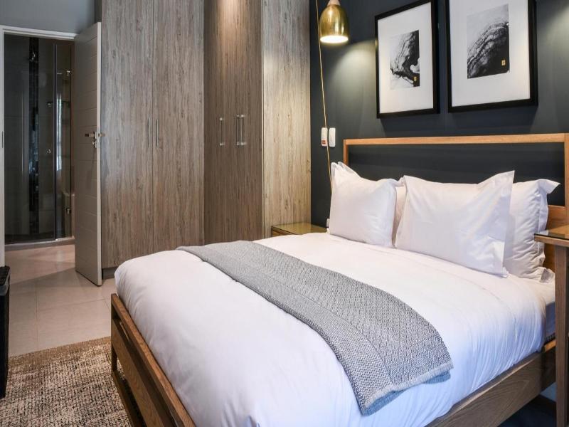 Mint Hotel Sandhurst image