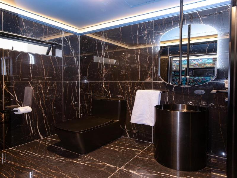 Mint Hotel Sandhurst image