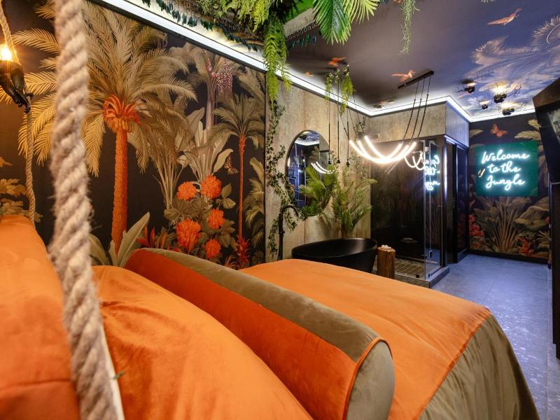 Mint Hotel Sandhurst image