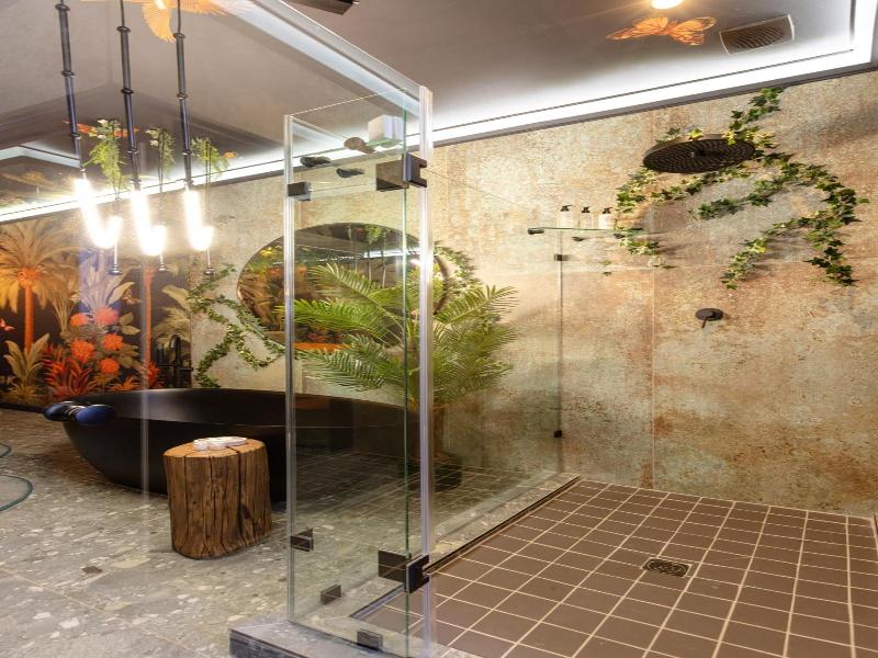 Mint Hotel Sandhurst image