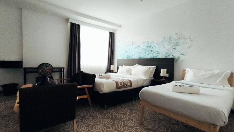 Natol Travelers Business Inn image