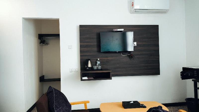 Natol Travelers Business Inn image