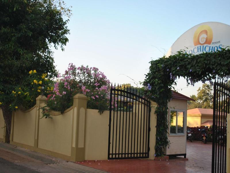 Cochichos Resort image