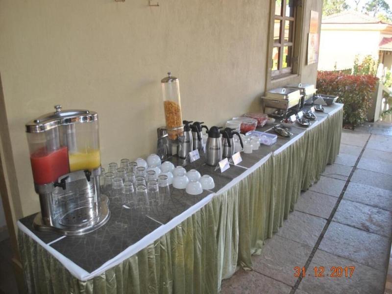 Cochichos Resort image