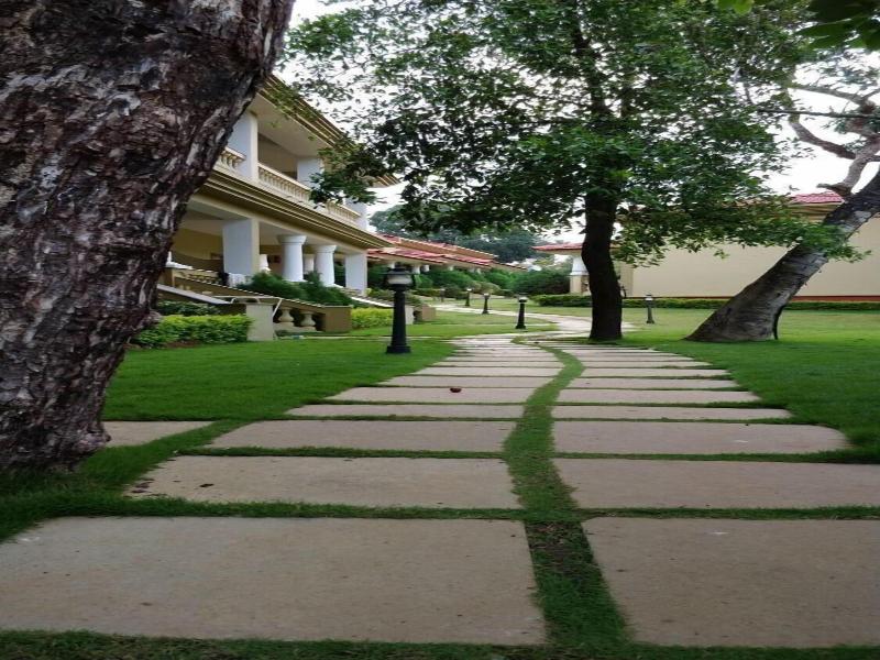 Cochichos Resort image