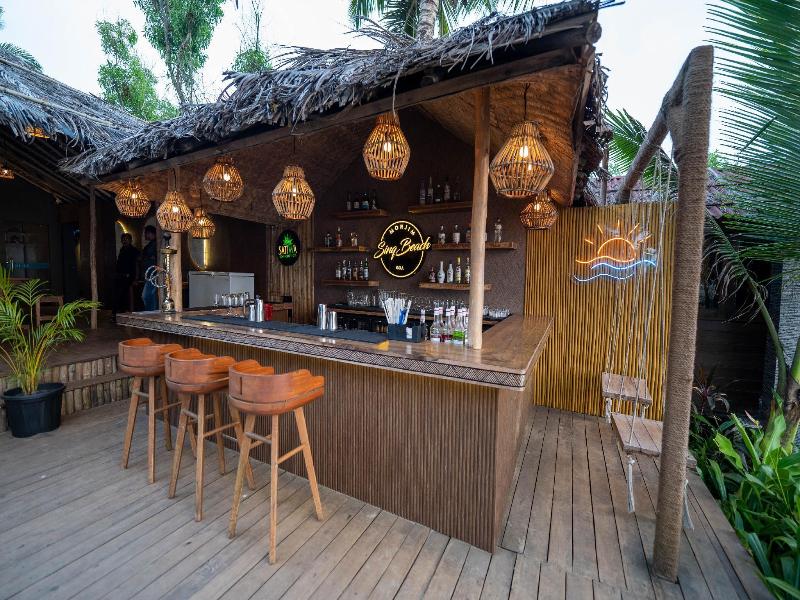 SinQ Beach Morjim image