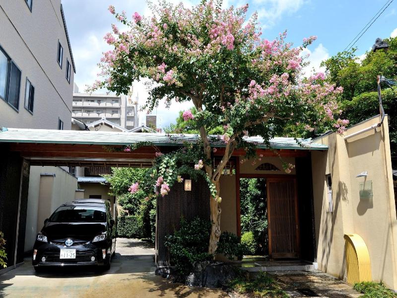 Yadoya Nishijinso Hotel image
