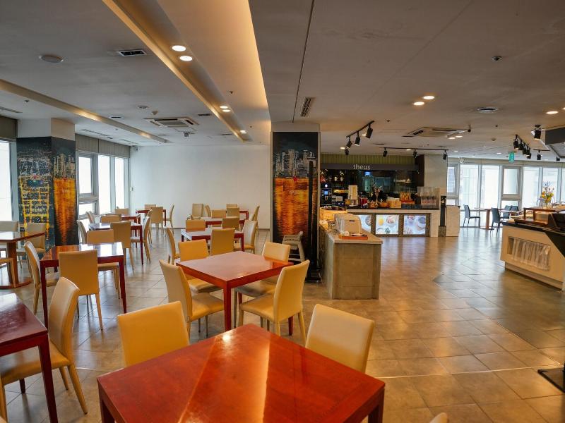Suncloud Hotel image