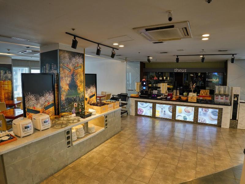 Suncloud Hotel image