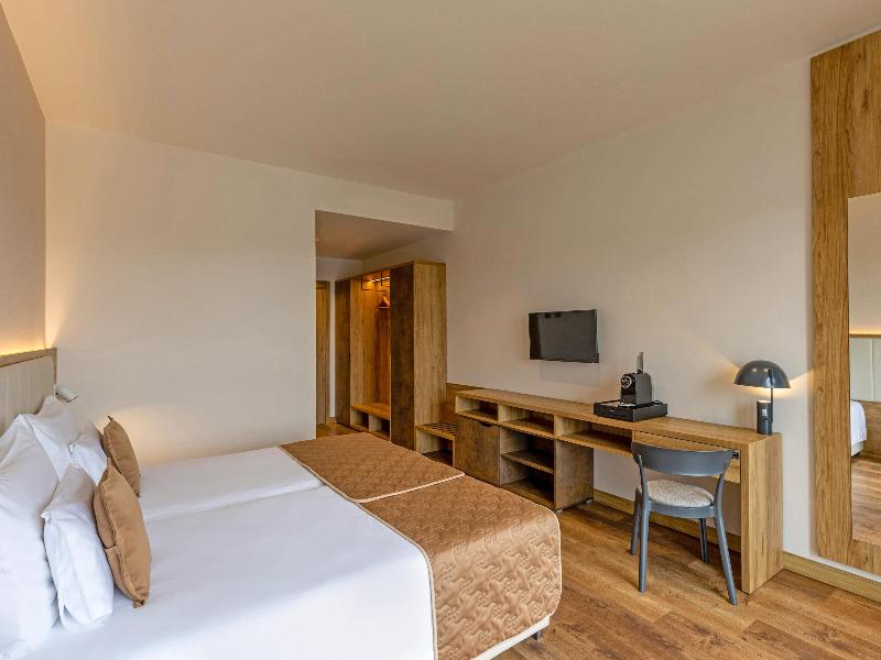 Movenpick Resort & Spa Fruske Terme image