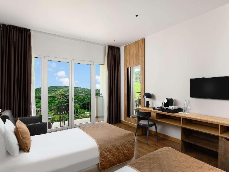 Movenpick Resort & Spa Fruske Terme image
