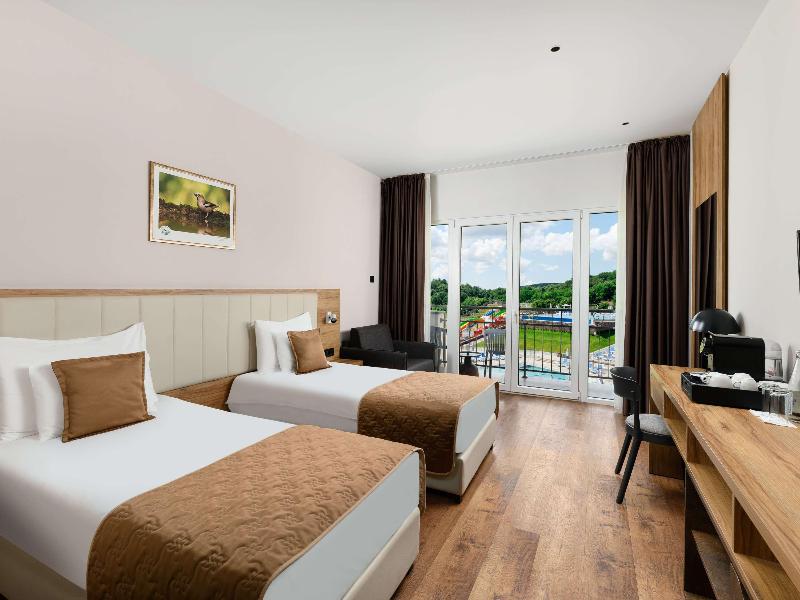 Movenpick Resort & Spa Fruske Terme image
