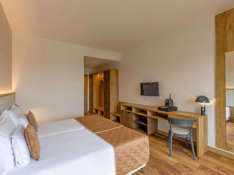 Movenpick Resort & Spa Fruske Terme image