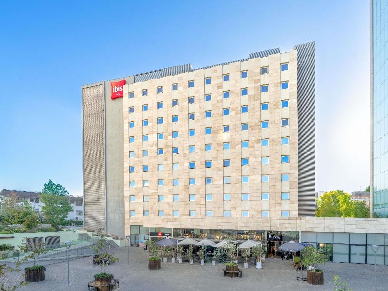 ibis Santiago Las Condes Manquehue Hotel image