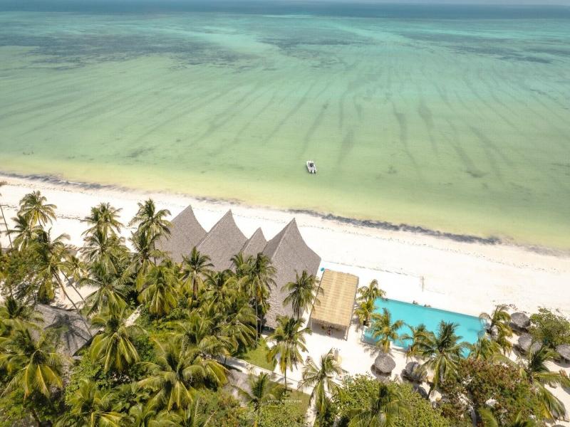 Ndame Beach Lodge image