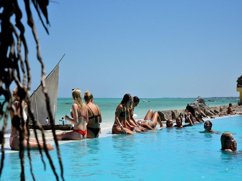 Ndame Beach Lodge image
