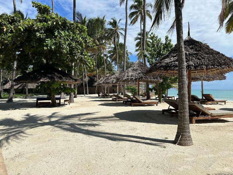Ndame Beach Lodge image