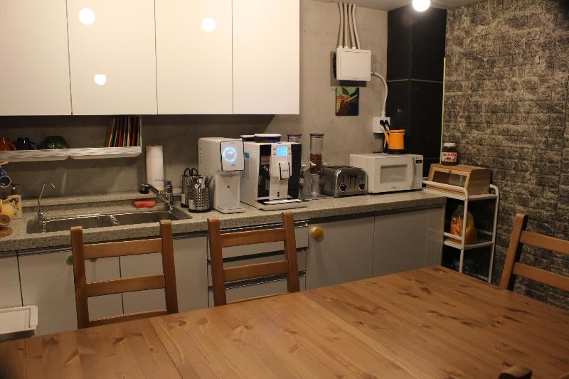 Bunk Guesthouse Hostel 2