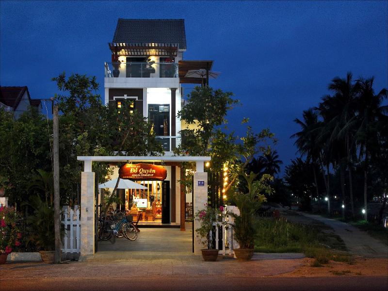 Azalea Homestay image