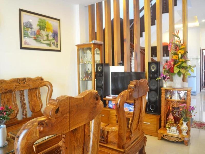Azalea Homestay image