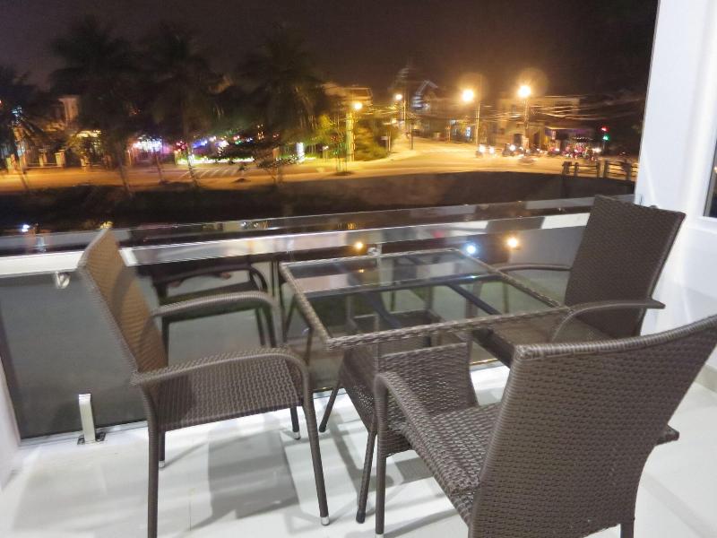 Azalea Homestay image