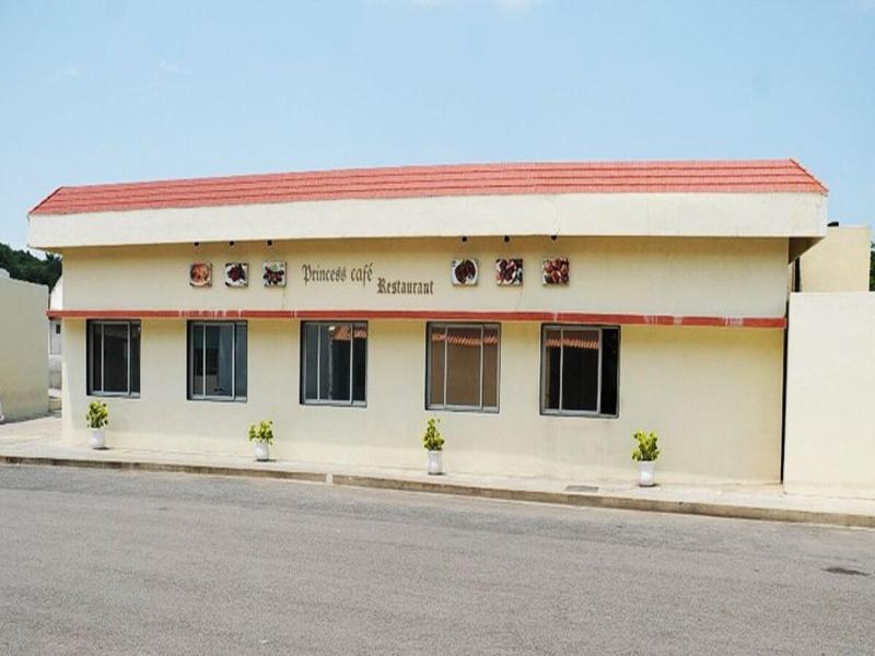 Tara Comfort Hotel Ramoji Film City