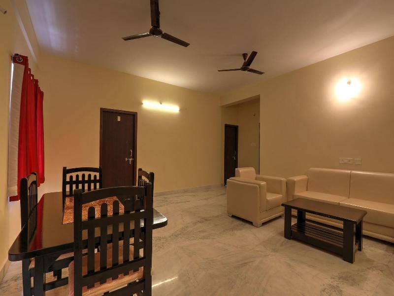 15168 Sucasa Homes — view