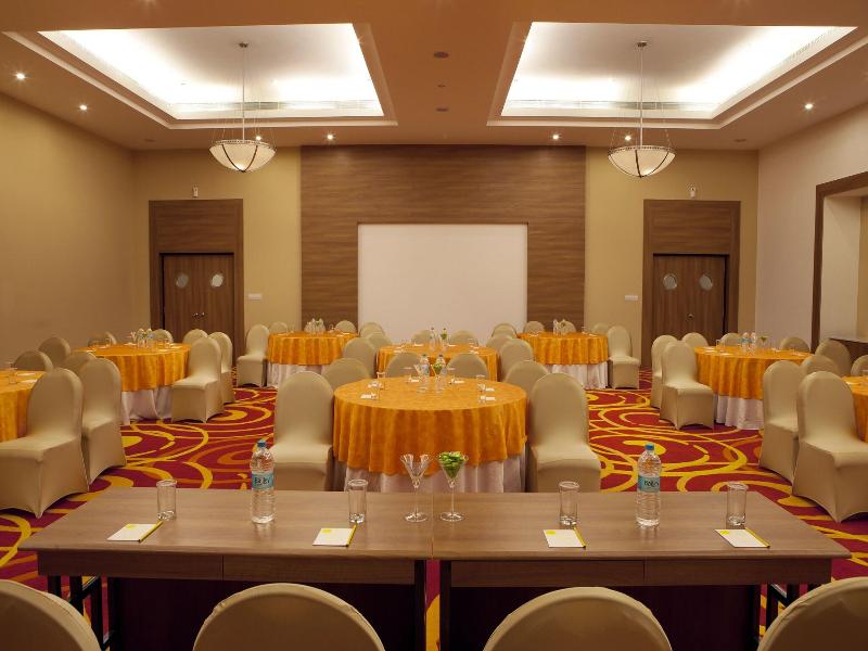 Lemon Tree Hotel Banjara Hills
