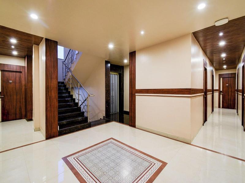 FabHotel Arastu Plaza