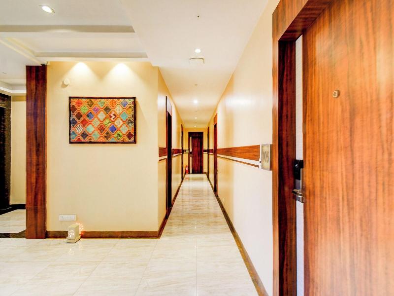 FabHotel Arastu Plaza