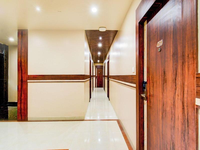 FabHotel Arastu Plaza