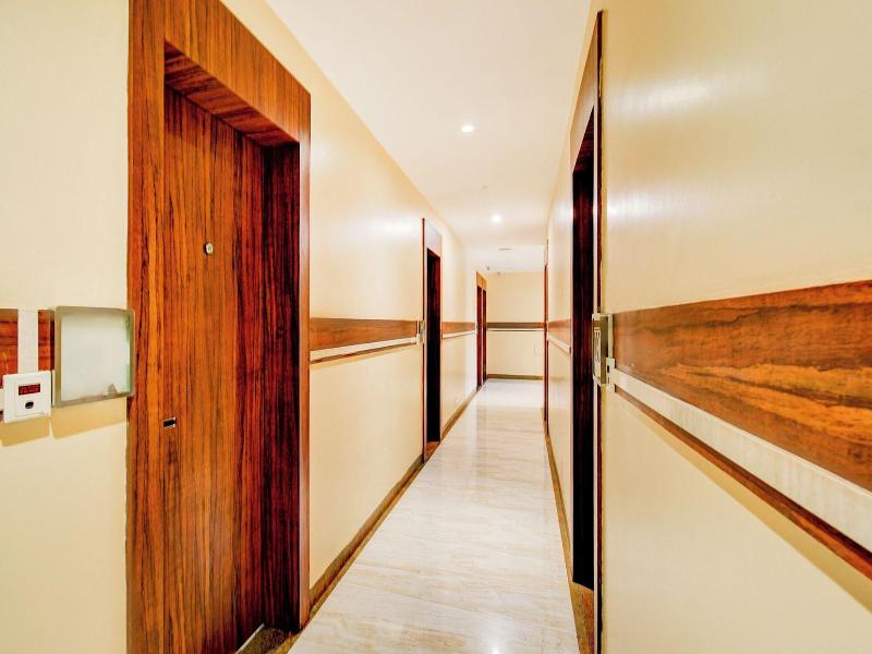 FabHotel Arastu Plaza