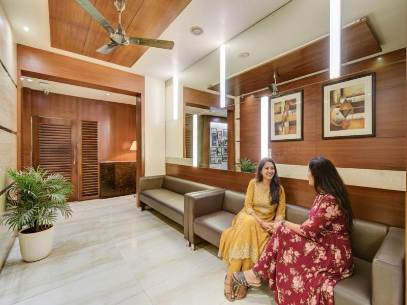 FabHotel Arastu Plaza