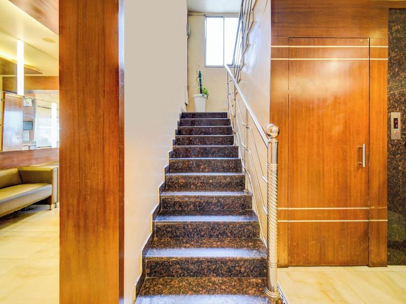 FabHotel Arastu Plaza