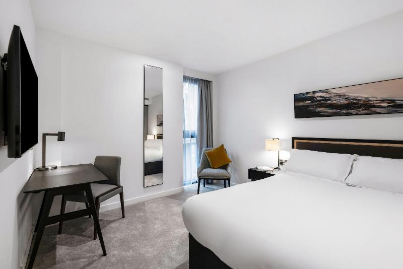 CitySuites Two Aparthotel image