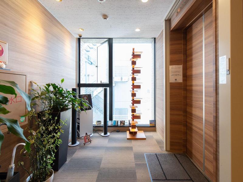 OYO Hotel Smart Sleeps
