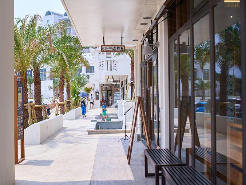 Ala Mahaina Condo Hotel image