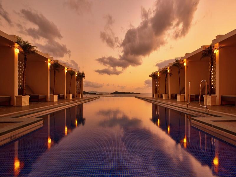Ala Mahaina Condo Hotel image