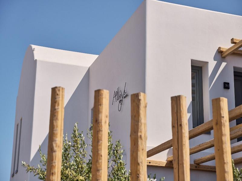 Alleys All-Suite Hotel & Sp