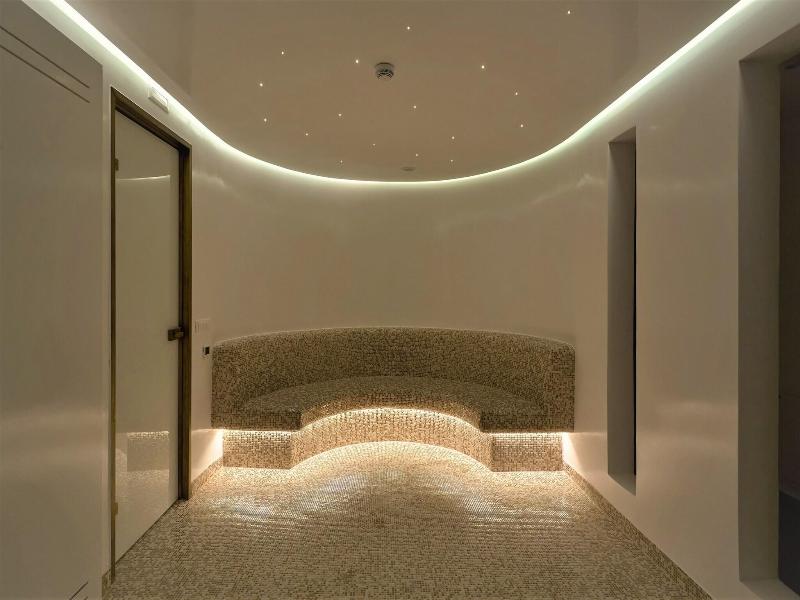Alleys All-Suite Hotel & Sp — photo 11