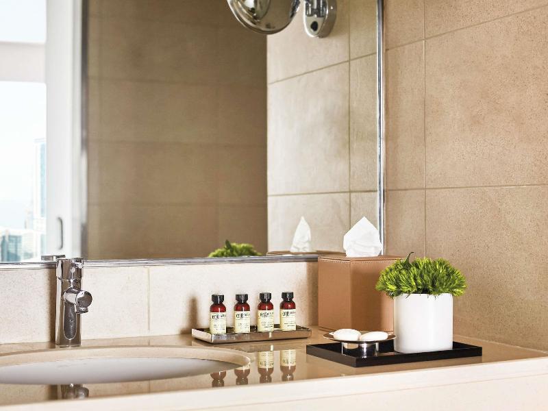 Pullman Doha West Bay image