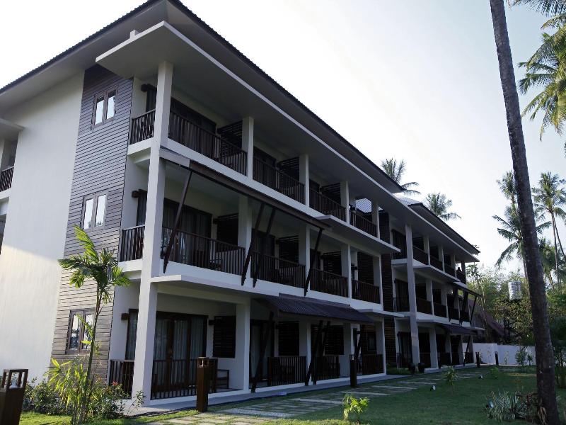 Eskala Hotels Resorts Ngwe Saung image
