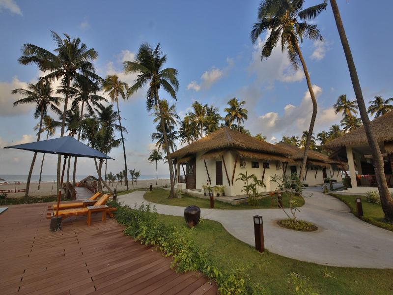 Eskala Hotels Resorts Ngwe Saung image