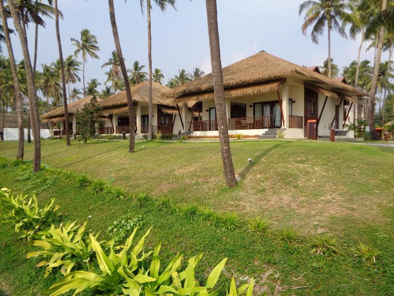 Eskala Hotels Resorts Ngwe Saung image