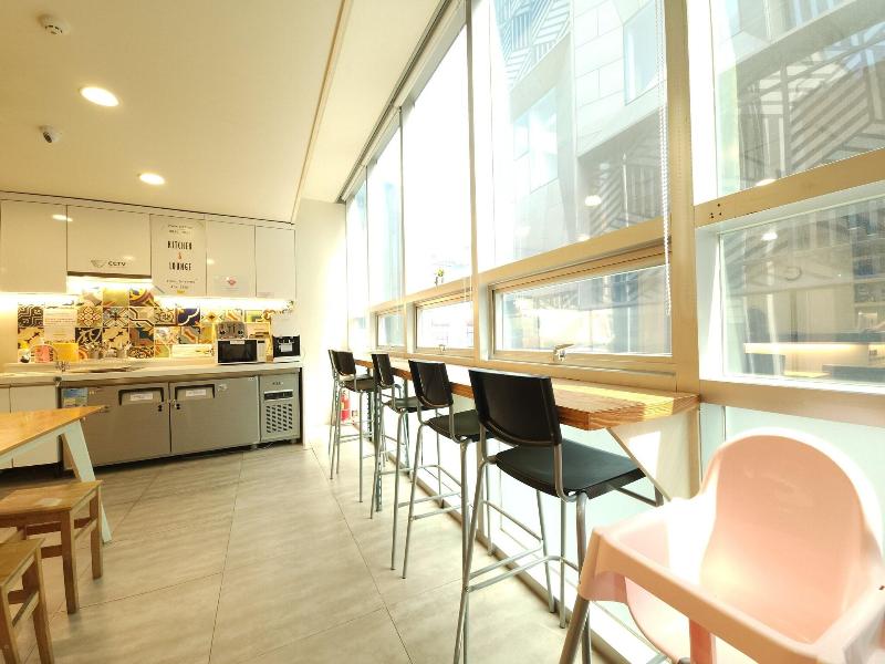 OYO Hostel Myeongdong 1 image