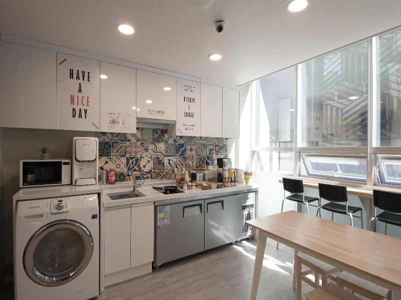 OYO Hostel Myeongdong 1 image
